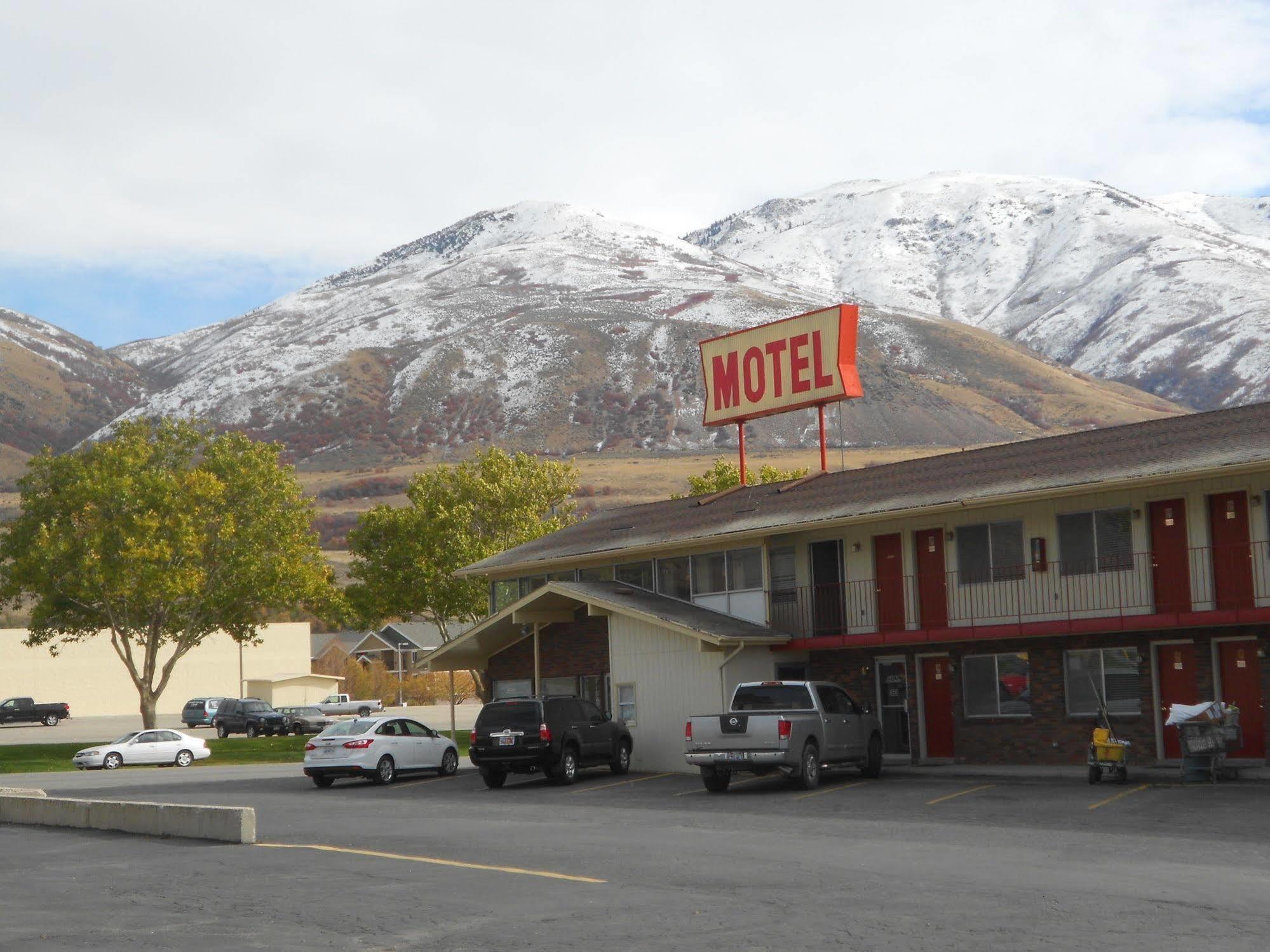 Galaxie Motel Brigham City Exterior photo
